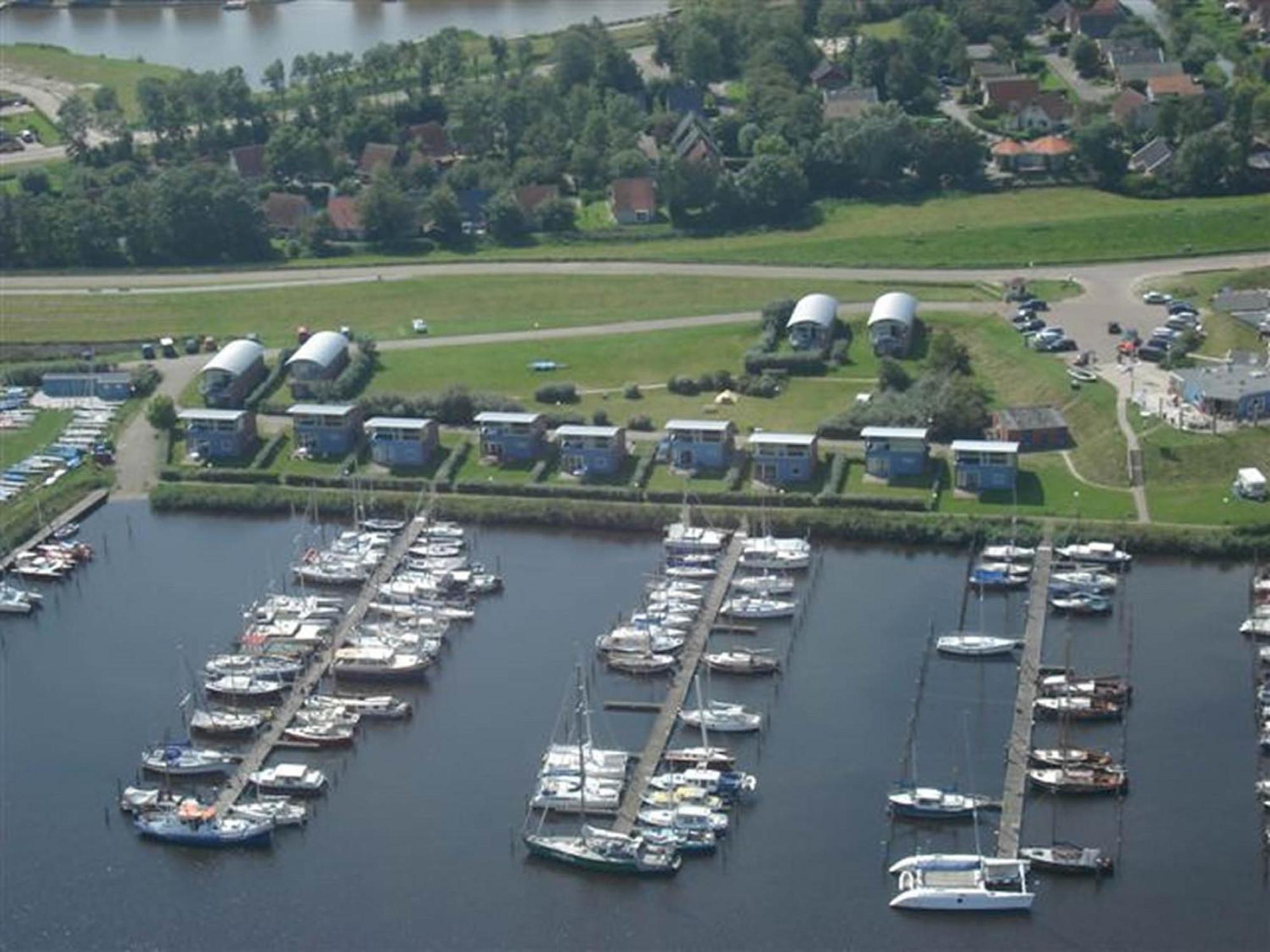 Leonie 6 Pers Holiday Home With A Large Garden Close To The Lauwersmeer Anjum Exterior photo